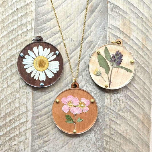 Pressed Flower Necklace Making Set | Cottage Core Floral Necklace | Christmas Gift For Gardener