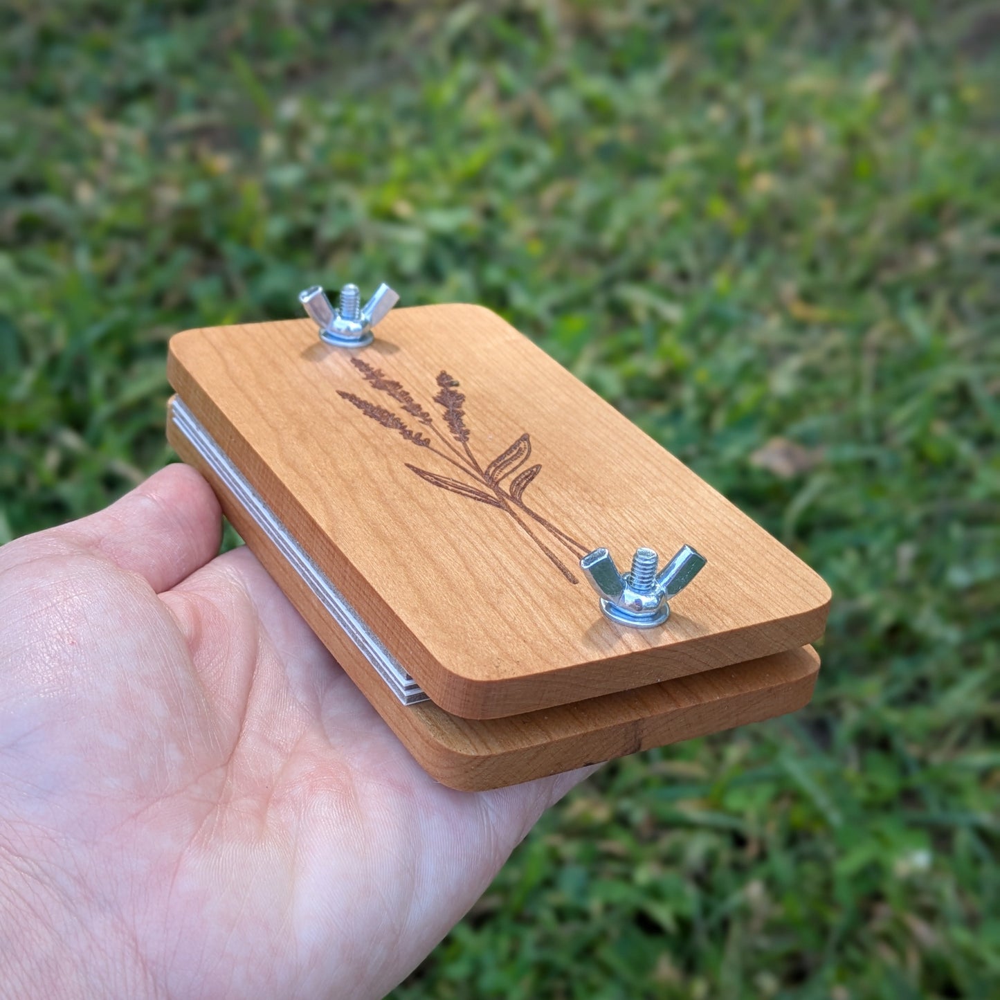 Wholesale Pocket Flower Press With Assorted Hand-Drawn Nature Designs | 3"x5"