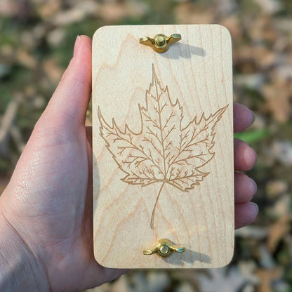 Pocket Flower Press With Oak Or Maple Leaf Design | 3"x5"