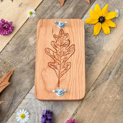 Pocket Flower Press With Oak Or Maple Leaf Design | 3"x5"